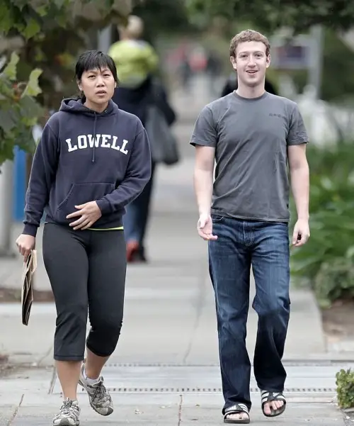 Mark Zuckerberg And Pricilla Chan Married pics (27)